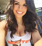 Hooters_Collection (8/62)