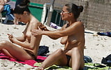 Topless_And_thong_sunbathing_mix_15 (19/21)