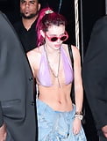 Bella_Thorne_Clubbing_in_NY_with_a_Wet_Bikini_Top__7-18-17 (18/25)