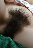 Hairy_pussy_close-up_ (13/14)