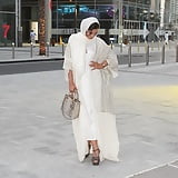 Beautiful_Hijabi_bitch_Fatma_from_Dubai (13/51)