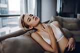 Beautiful_white_women_ Offbeat_sexy_pix -X (7/35)