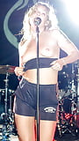 Tove_Lo_Topless_at_concert_in_Sydney_Australia_7-27-17 (2/3)