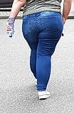 Bbw_milf_with_thick_legs_and_butt_in_tight_jeans (11/34)