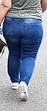 Bbw_milf_with_thick_legs_and_butt_in_tight_jeans (5/34)