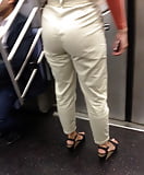 braless_hottie_on_the_NYC_subway_voyeur (3/19)