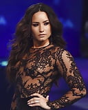 Demi_Lovato_IG_See_through_shirt_VMA_s_8-27-17 (3/3)
