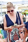 Jodie_Sweetin_O A_at__farmers_market_8-27-17 (4/5)