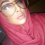 Sexy_Beautiful_Moroccan_Arab_Hijabi_Blowjob_Face (8/23)