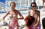 Topless_Girls_On_The_Beach (15/74)