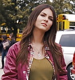 Victoria_Justice_Knows_How_To_Turn_A_Guy_On_2 (20/94)