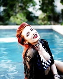 Bella_Thorne_Tarina_Doolittle_bikini_photoshoot (2/6)