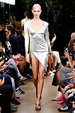 Karlie_Kloss_at_NY_Fashion_Week_ Pokies __9-19-17 (2/11)