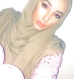 Sexy_Muslim_Hijabi_Beurette_Arab_Moroccan_Paki_Sluts (11/31)