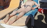 Tall_gf_hot_ass_sideboobs_sexy_soles_at_beach (8/10)