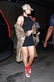 _Rihanna_O A_Leggy_in_NY_10-10-17 (19/27)