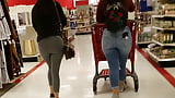 Two_latina_friends_shopping (5/64)