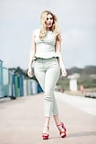 Erika_Elfwencrona_british_busty_lingerie_model (17/36)
