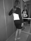 French_girl_in_the_corridor_and_the_elevator_of_my_flat (18/27)