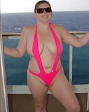 BBW_in_swimsuits (15/48)