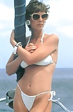 Young Jamie Lee Curtis in bikini (2)