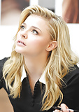 Chloe Moretz is Unbearably Cute at If I Stay Signing (15)