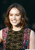 Daisy_Ridley_ FOR_CUM_AND_COMMENT  (5/8)