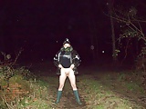 naked_at_night_in_the_woods (2/6)