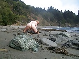 naked_slut_exposed_and_busted_on_public_beach (9/18)