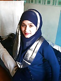 Hijabs and Head Scarfs  (29)