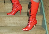 Red_boots_with_mini_skirt (1/29)
