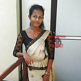 SL Dinali Hendeniya (10)