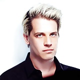 Milo Yiannopoulos (33)
