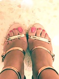 Beautiful_Hijab_Jordanian__Girl_small_sexy_suckable_toes (28/29)