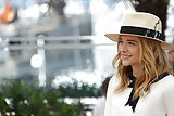 Chloe_Moretz_Stunning_in_White_at_Cannes_Photocall (20/30)