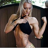 Pretty Female Bodybuilder Rebekah Willich (4)