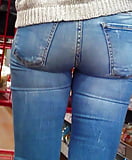 Her_ass_in_jeans_showing_off_her_round_butt (47/70)