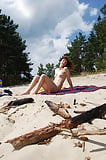 Sexy_Lithuanian_babe_sunbathing_at_Neringa_wild_beach (2/10)