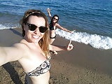Beautiful_girls_at_the_beach  (2/7)