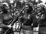 Female Soviet Snipers - Lyudmila Pavlichenko (12/31)