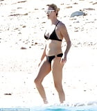 Charlize_Theron__bikini_in_Los_Cabos_11-23-17 (2/16)