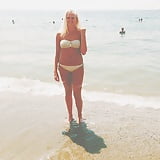 Swedish_Amateur__060__Randown_girls_in_bikini (13/14)