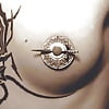 Beautiful_nipple_piercings_close_up (15/17)