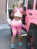 Amber_Rose_-_Such_a_striking_beauty (15/19)