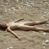 Dutch_goddess _naked_on_beach (14/38)
