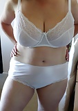 wife_more_bra_and_knicker_pics (2/6)