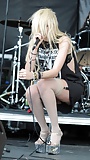 Taylor_Momsen_and_feet (6/44)