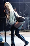 Taylor_Momsen_and_feet (2/44)