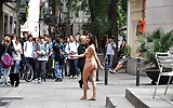 Mixed_Cutie_Nude_and_Barefoot_in_Public (5/32)