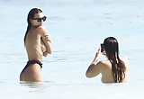 Emily_Ratajkowski_--_Topless_ Cancun _Mexico_15-11-16  (4/58)